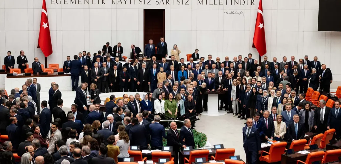 AKP genel merkezinde düzenlenen basın bilgilendirme toplantısı