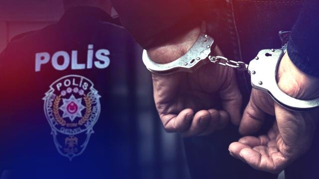Ankara'da eğlence mekanlarına yönelik soruşturma kapsamında yürütülen operasyon dosyası adliye aşamasına taşındı. Ankara adliye binası önünde güvenlik önlemleri