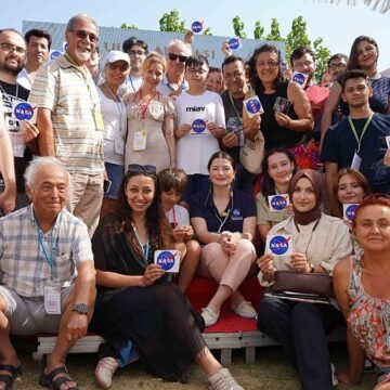 Hypatia Bilim ve İletişim Festivali, 25-29 Ağustos'ta İzmir Foça'da bilim meraklılarını ağırlayacak Foça'da düzenlenen Hypatia Bilim Festivali kapsamında açık hava etkinliği