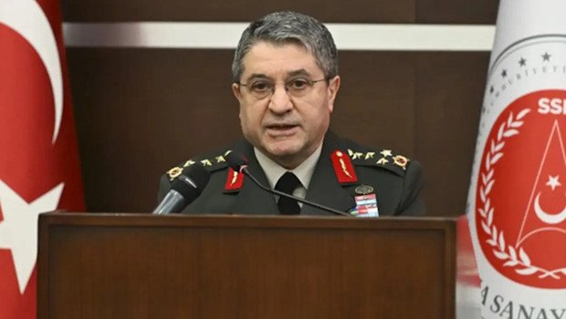 Genelkurmay Başkanı Orgeneral Bayraktaroğlu, ABD ve Suudi mevkidaşlarıyla ayrı ayrı telefon görüşmeleri gerçekleştirdi. Genelkurmay Başkanı Orgeneral Selçuk Bayraktaroğlu'nun telefon görüşmesi yaptığı bir diplomatik çalışma ortamı