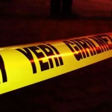 Giresun Keşap'ta kaza sonrası olay yerine gelen ekiplerin çalışması