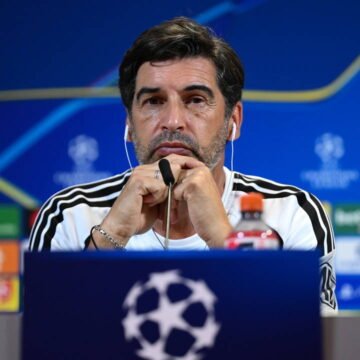 Paulo Fonseca, Fenerbahçe maçı öncesi düzenlediği basın toplantısında açıklamalarda bulundu Lyon Teknik Direktörü Paulo Fonseca basın toplantısında konuşuyor