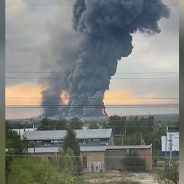 Orenburg'da İHA saldırısı sonrası Ozon deposunda çıkan yangın