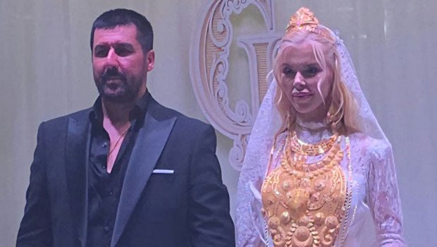 Düğün görüntüleriyle gündeme gelen altın sergileme anı MASAK incelemesinin başlangıç noktası oldu. Düğünde sergilenen lüks altın ziynet eşyaları ve gelin görüntüsü