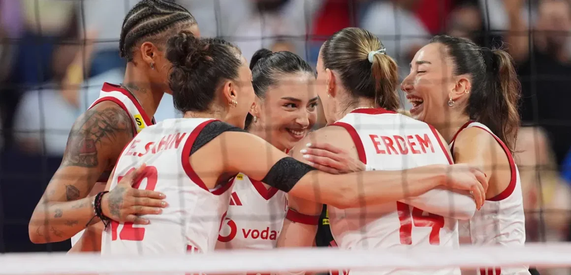Filenin Sultanları 2026 Avrupa Şampiyonası kupası ile kutlama anı