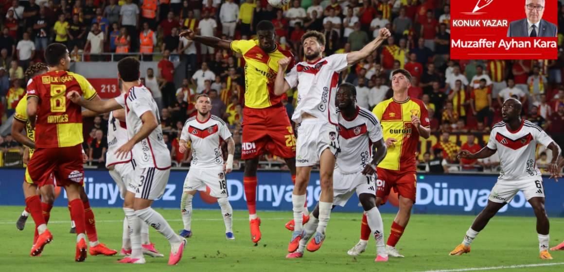 Süper Lig 4. hafta: Göztepe evinde Gaziantep FK'ya 4-2 mağlup oldu. Göztepe-Gaziantep FK maçında teknik heyet ve tribün görüntüsü