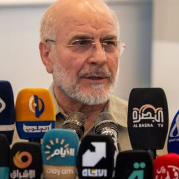 İran Meclis Başkanı Muhammed Bakır Kalibaf'ın Tahran'daki bir görüşmesinden arşiv karesi