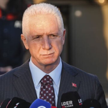 Vali Gül, Üsküdar Belediye Başkan Vekilliği seçim sürecine ilişkin açıklamasını sosyal medya üzerinden paylaştı. İstanbul Valisi Davut Gül'ün sosyal medya paylaşımı