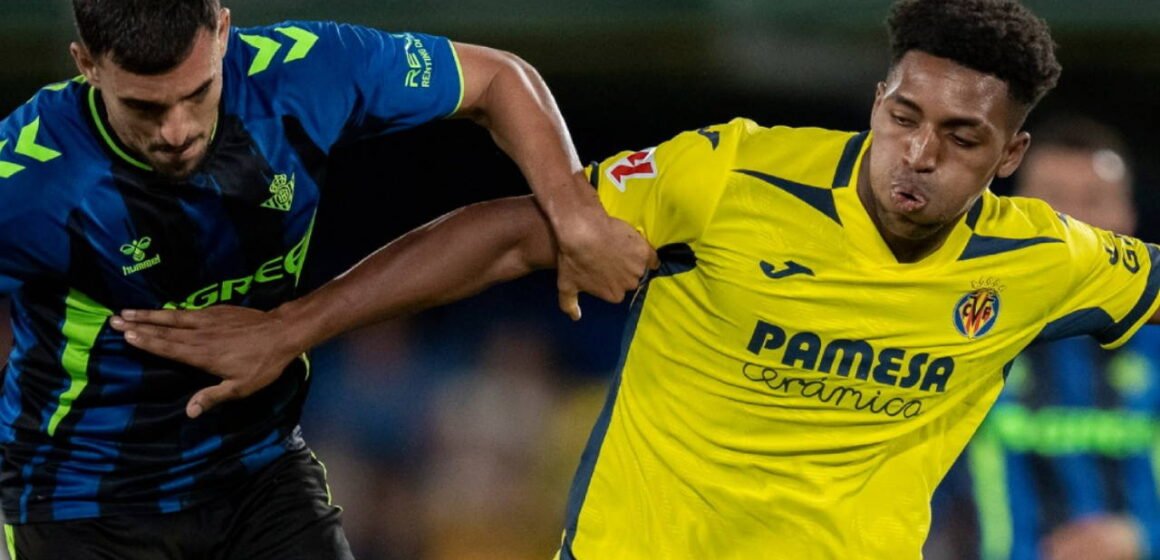 Villarreal ile Real Betis arasında oynanan La Liga 5. hafta maçından bir kare