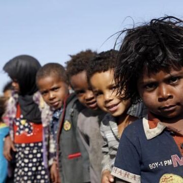 BM raporuna göre Yemen'de çatışmalar 137 bini aşkın çocuğu eğitimden mahrum bıraktı Yemen'de çatışmalar nedeniyle eğitime erişemeyen çocuklar